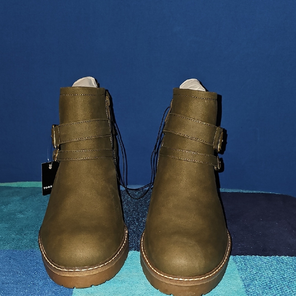 Torrid Olive Strappy Lug Ankle Booties 11WW